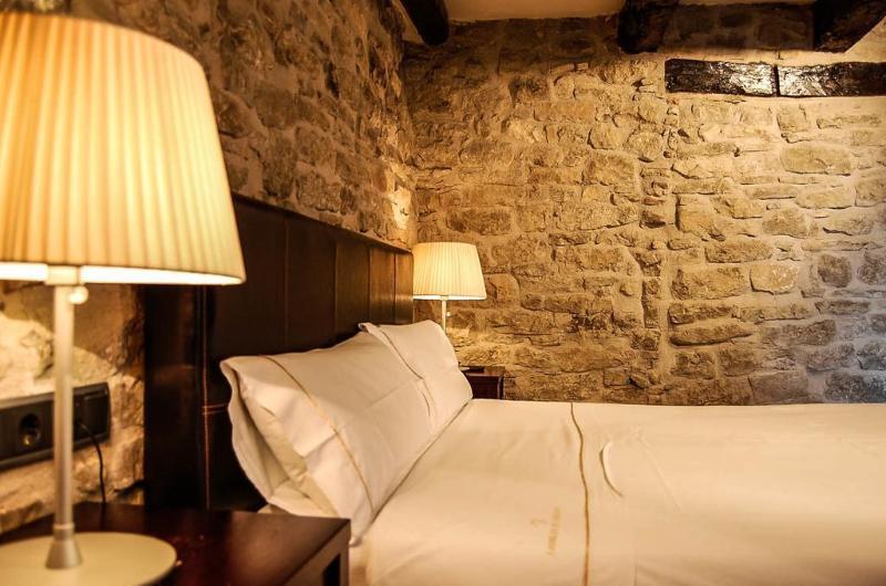 Hotel Rural Nobles De Navarra Áibar Exterior foto